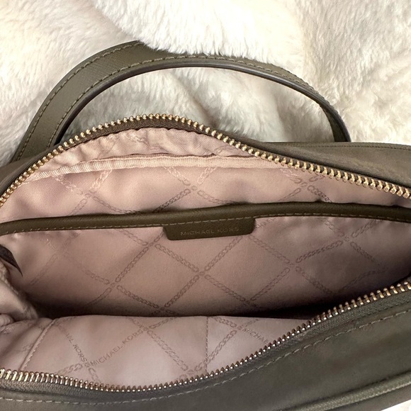 Michael Kors Dark Green Crossbody Bag - Picture 7 of 8